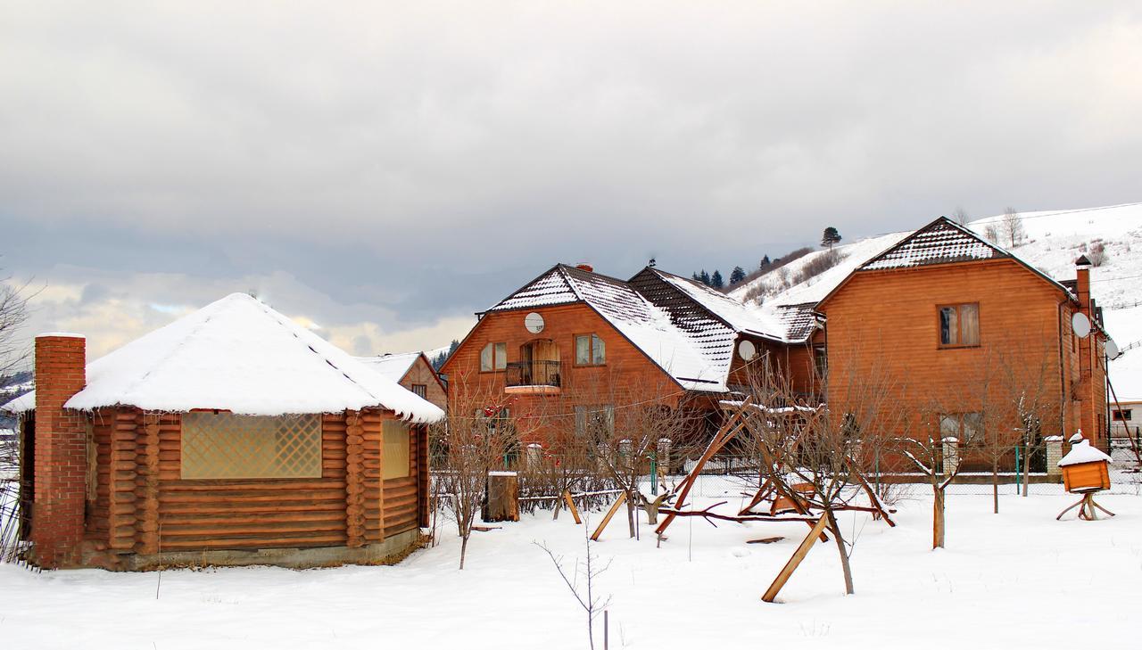 Pid Goroyu Hotel Chorna Tysa Esterno foto